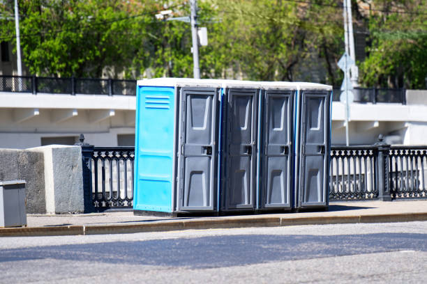 Best Portable bathroom rental  in Moreauville, LA